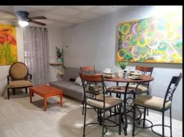 Cómoda casa muy cerca de consulado