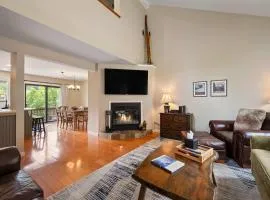 3 Bedroom Townhouse Across from HoliMont