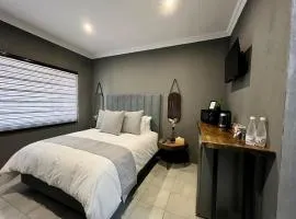 OR Tambo Guest Retreat Unit 3