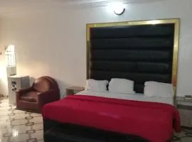 AFRICAN PRINCESS HOTEL, New Haven