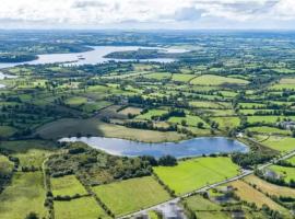 Lakeside Cottage, Unterkunft in Longford