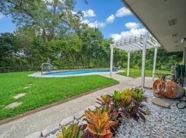 Relaxing, Cozy 3BR Pool Home with King Suite!, hotel din Ocala