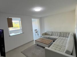 Moderne helle 2 Zimmer Wohnung Neubau, zelfstandige accommodatie in Tuttlingen