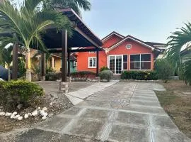 Villa in Hartland Estates, Priory Ocho Rios JA
