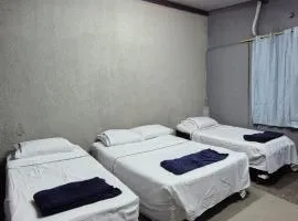 quarto privativo e alojamento