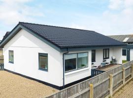 6 person holiday home in Thyborøn-By Traum, hotel a Thyborøn