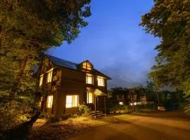 Forest and Stars Akakura Luxe