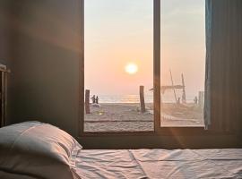 Lakshika beach resort, villa in Gokarna