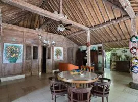 Eyang Residence Limasan Kebon Dalem