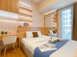 Cozy Studio at 7th Floor Tokyo Riverside PIK 2 Apartment By Travelio, Hotel in Rawalembang