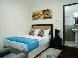 Ma-xels Home Couple's Suite
