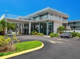 Quality Inn & Suites at Tropicana Field