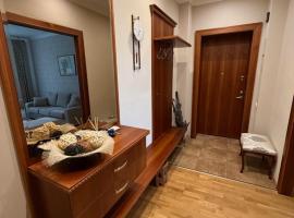 Elegant apartment in the city center, hotel que aceita pets em Daugavpils