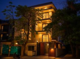 Hotel Admire Inn Sector-50 by ASPL, three-star hotel in Noida