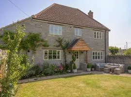 Beautiful Home & Garden in Somerset Countryside