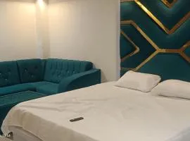 Cozy Studio Near Temples - Vrindavan