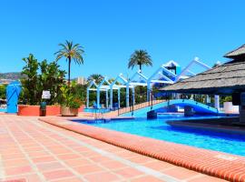 Beautiful flat in BenalBeach in front of the sea, hotell i Torremuelle