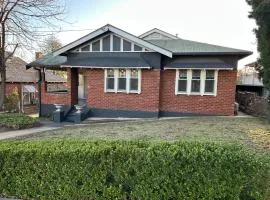 Black Range Cottage Cowra