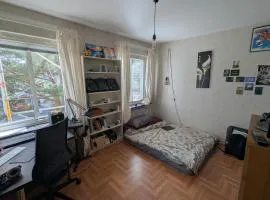 Inner City Sunny Apartment