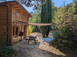 La cabane des Pachous, lodge en Tourves