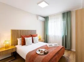 Modern & Bright Flat with Workspace by HostWise