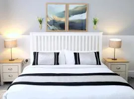 Wigan Central Executive Apartments I Family Rooms I Free Parking
