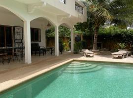 Villa Warang, hotel en Mbour