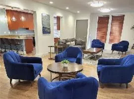 One-Bedroom Condo with City Views and Resort Amenities