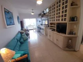 Apto 301 - Lindo, Espaçoso, 100m da Praia - Condomínio, piscina, churrasqueiras, quadras