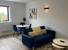 16 Vantage House