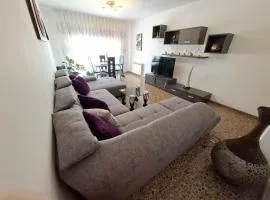 Piso de 3 dormitorios con aire acondicionado y parking