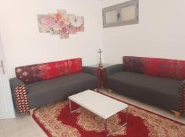 Douha 2, ξενοδοχείο σε Al Maqārisah