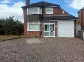 The RS Inn Cozy Homestay Premium Private Rooms With Parking Near Birmingham Airport, Lake Park For Solo, Couples & Family