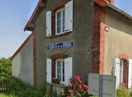 La petite gare de Saint Georges de la rivi&egrave;re, chalupa v destinaci Saint-Georges-de-la-Rivi&egrave;re