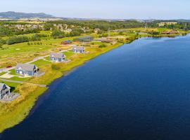 Landal Piperdam, hotel em Lundie