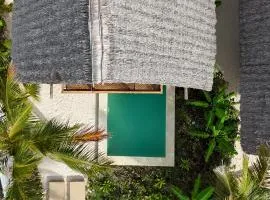 MAKU Oasis Villas and Studios
