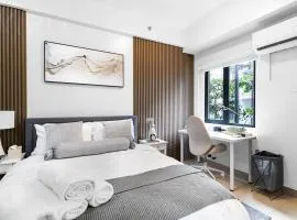 The Travelers Home & Staycation