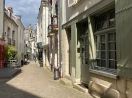 Sur la route de la cité royale