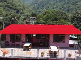 Corazon Del Mundo, ξενοδοχείο σε Cataltzul