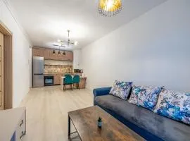 B-House Adora Park