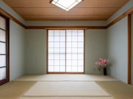 Sakura house