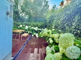 Luxury 130 m2 Apartment with Garden