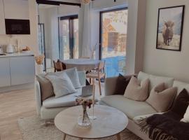 Delicate city apartment with mountain view, kh&aacute;ch sạn gi&aacute; rẻ ở Lii