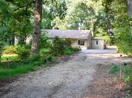 Cheerful 3 bedroom home with a sauna and summer pool