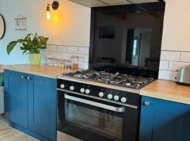 Braelea cozy - country out building with mezzanine，Hamnavoe的自炊式住宿