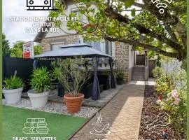 La maison des Ducs, terrasse, BBQ, Proche centre