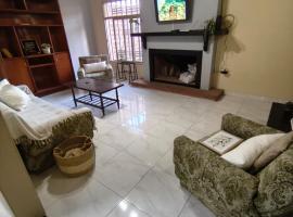 Casa Lilo, hotel in Encarnación