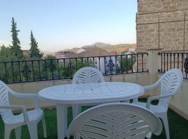 Apartamento al pie de la torre, Hotel in Noalejo