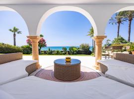 Andalusian Beach House, Hotel in Marbella