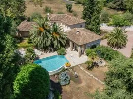 Prestigious 5-star garden villa
